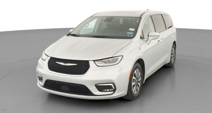 Thumbnail: 2023 Chrysler Pacifica - 1