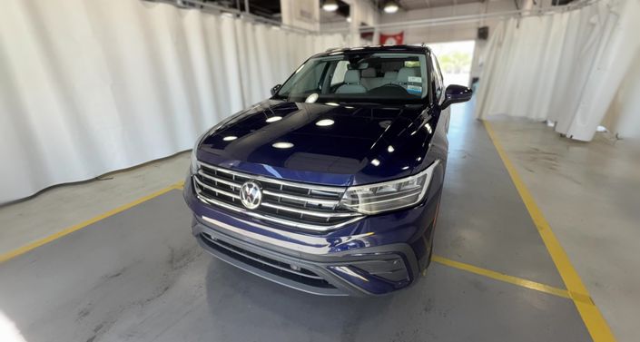 Thumbnail: 2022 Volkswagen Tiguan - 1