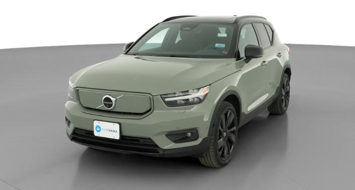 Thumbnail: 2022 Volvo XC40 - 1