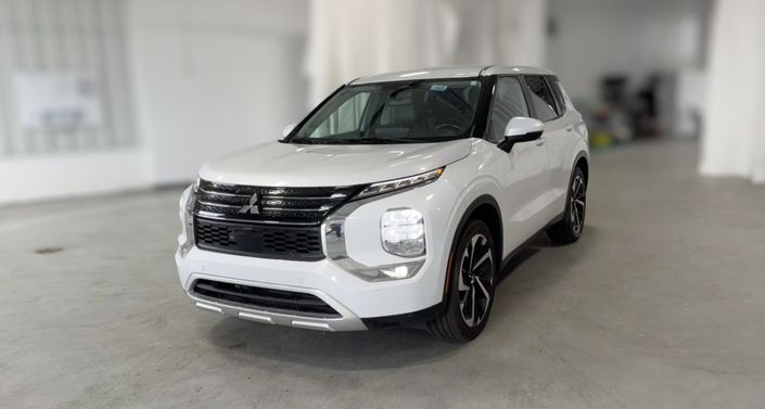 Thumbnail: 2024 Mitsubishi Outlander - 1