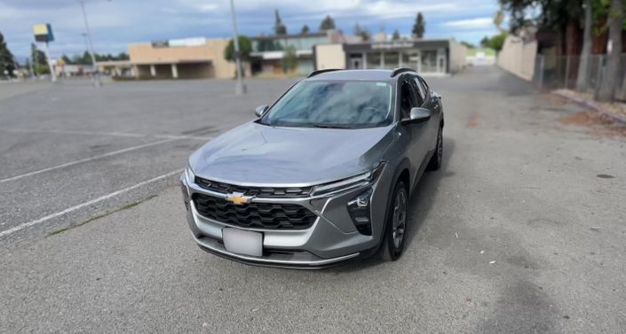 Thumbnail: 2025 Chevrolet Trax - 1