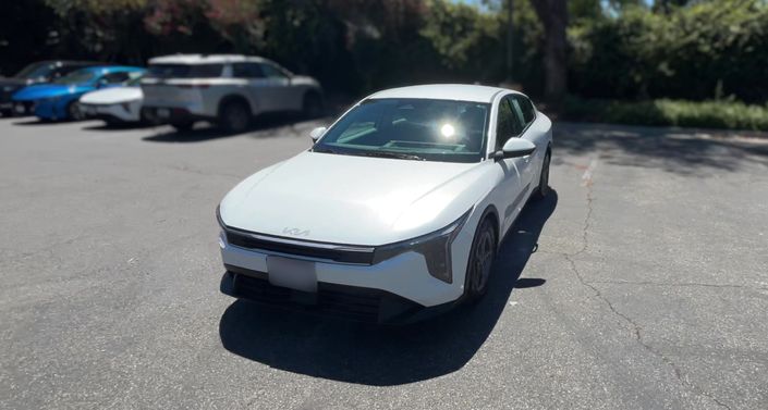 Thumbnail: 2025 Kia K4 - 1