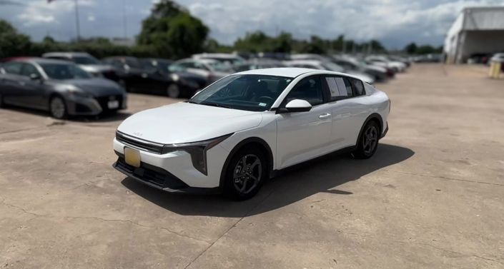 Thumbnail: 2025 Kia K4 - 1