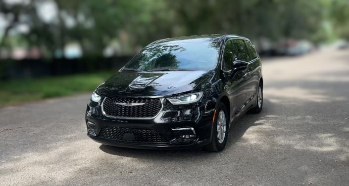 Thumbnail: 2025 Chrysler Pacifica - 1