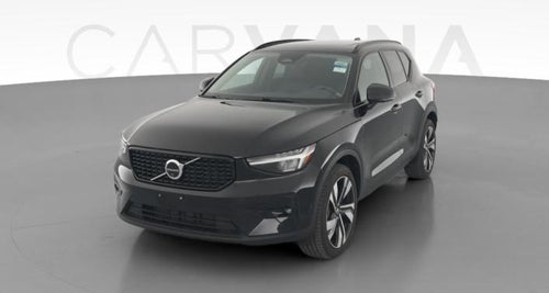 2025 Volvo XC40