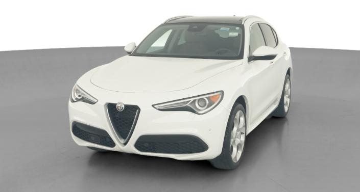 Thumbnail: 2021 Alfa Romeo Stelvio - 1