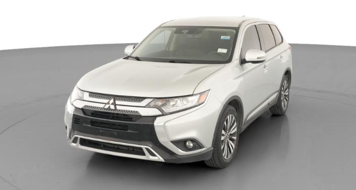 Thumbnail: 2020 Mitsubishi Outlander - 1