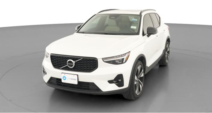 Thumbnail: 2023 Volvo XC40 - 1