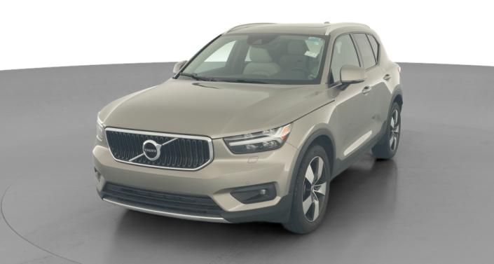 Thumbnail: 2022 Volvo XC40 - 1
