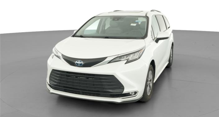 Thumbnail: 2023 Toyota Sienna - 1