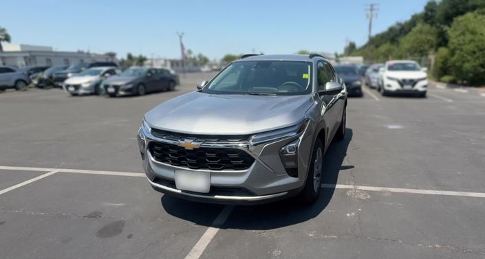 Thumbnail: 2025 Chevrolet Trax - 1