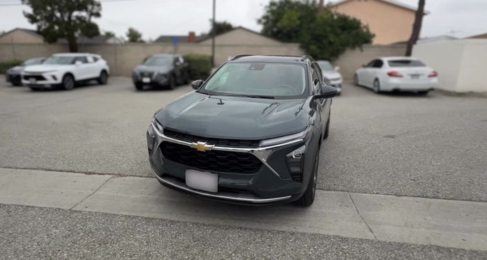 Thumbnail: 2025 Chevrolet Trax - 1