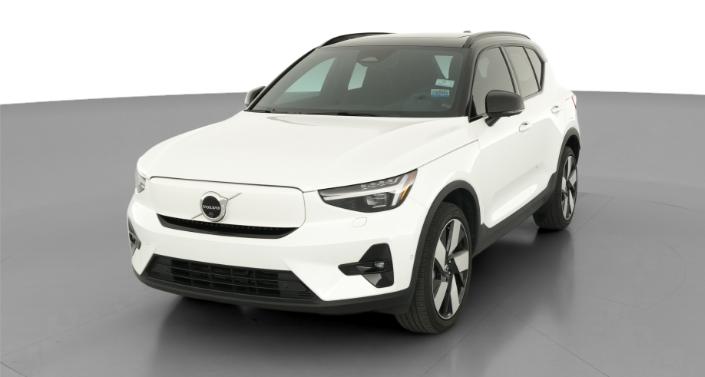 Thumbnail: 2023 Volvo XC40 - 1
