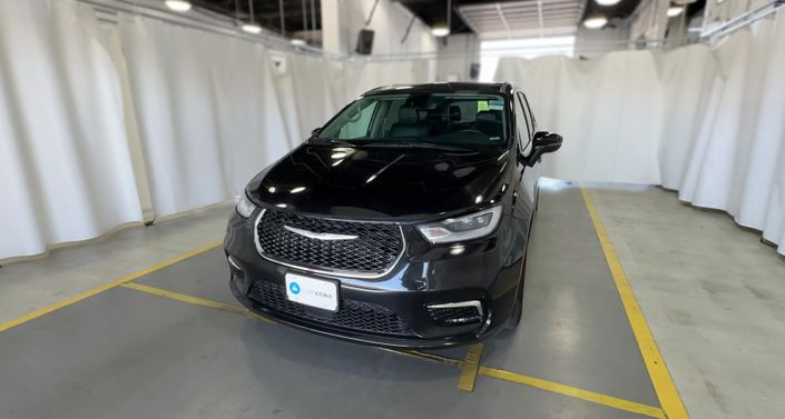 Thumbnail: 2023 Chrysler Pacifica - 1