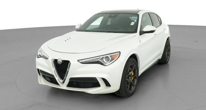 Thumbnail: 2019 Alfa Romeo Stelvio - 1