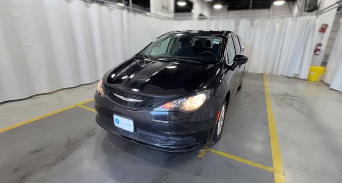 Thumbnail: 2022 Chrysler Voyager - 1
