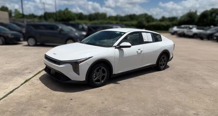 Thumbnail: 2025 Kia K4 - 1