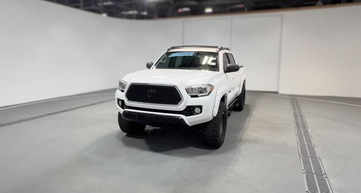 Thumbnail: 2017 Toyota Tacoma - 1