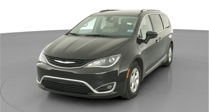 Thumbnail: 2019 Chrysler Pacifica - 1