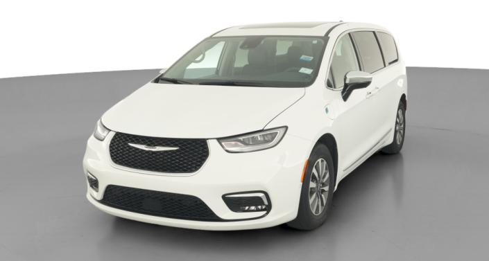 Thumbnail: 2023 Chrysler Pacifica - 1