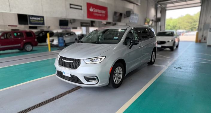 Thumbnail: 2024 Chrysler Pacifica - 1