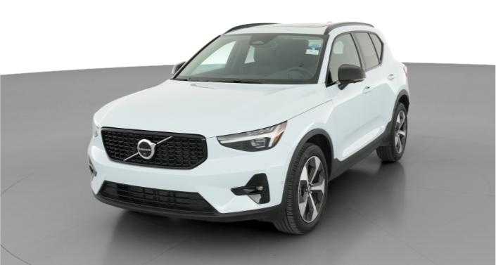 Thumbnail: 2026 Volvo XC40 - 1