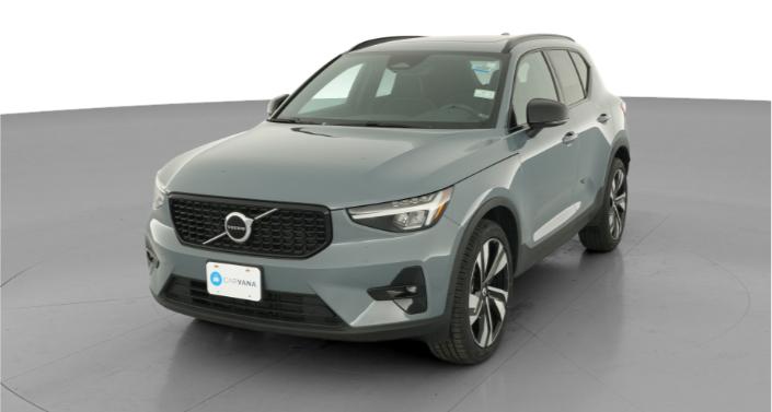 Thumbnail: 2023 Volvo XC40 - 1