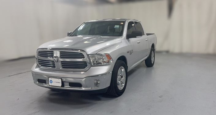 Thumbnail: 2019 RAM 1500 Classic - 1