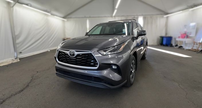 Thumbnail: 2021 Toyota Highlander - 1