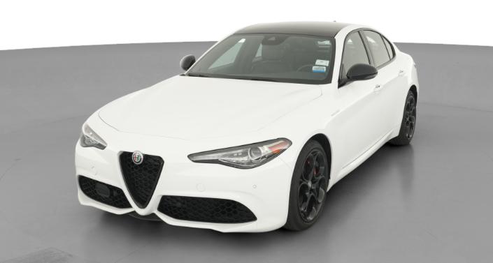 Thumbnail: 2023 Alfa Romeo Giulia - 1