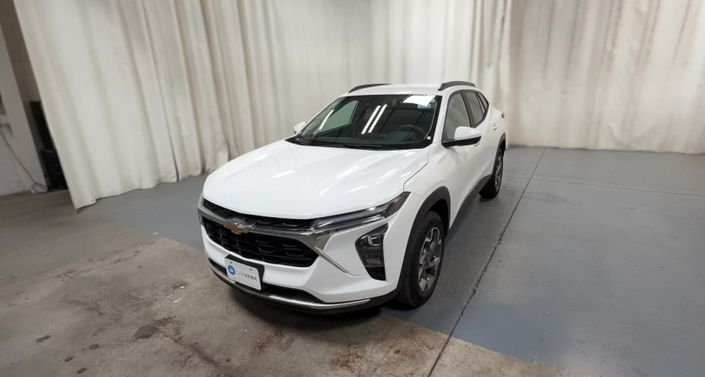 Thumbnail: 2025 Chevrolet Trax - 1