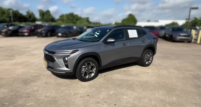 Thumbnail: 2025 Chevrolet Trax - 1