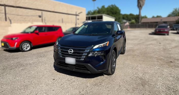 Thumbnail: 2025 Nissan Rogue - 1