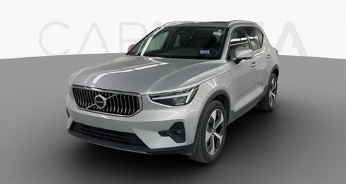 2025 Volvo XC40