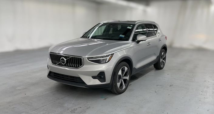 Thumbnail: 2025 Volvo XC40 - 1