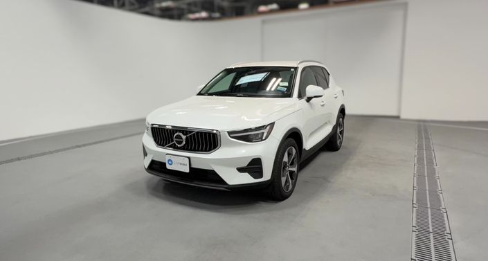 Thumbnail: 2024 Volvo XC40 - 1