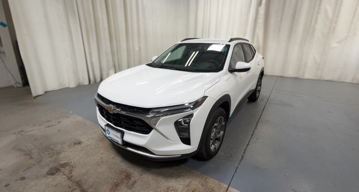 Thumbnail: 2025 Chevrolet Trax - 1