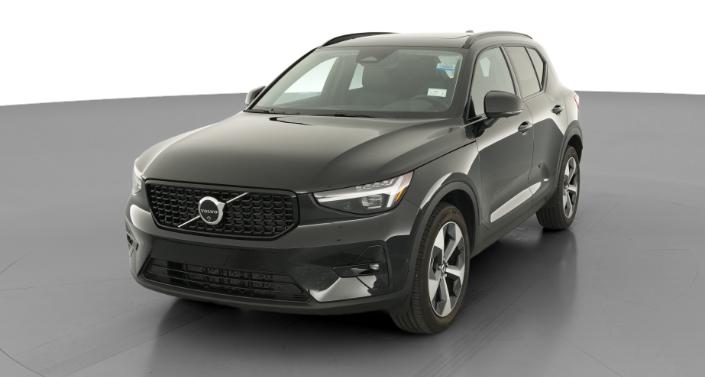 Thumbnail: 2026 Volvo XC40 - 1