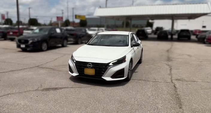 Thumbnail: 2025 Nissan Altima - 1