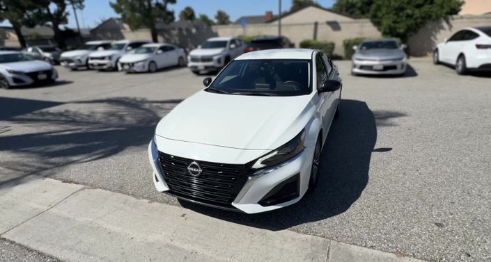 Thumbnail: 2025 Nissan Altima - 1