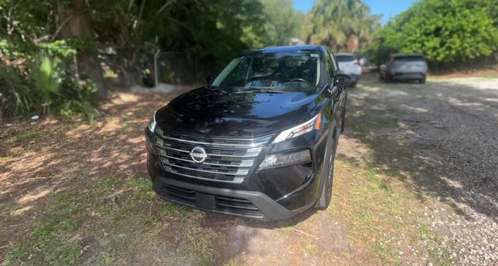 Thumbnail: 2025 Nissan Rogue - 1
