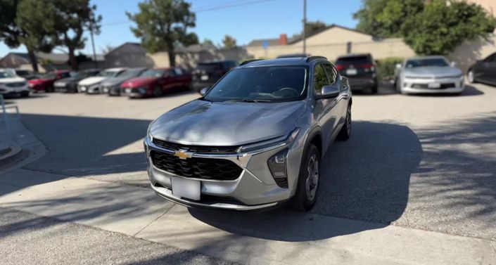 Thumbnail: 2025 Chevrolet Trax - 1