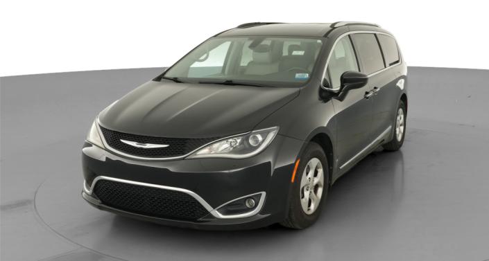 Thumbnail: 2017 Chrysler Pacifica - 1