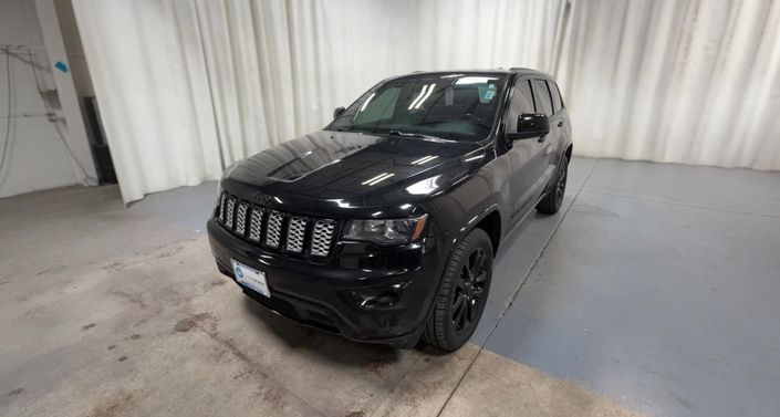 Thumbnail: 2020 Jeep Grand Cherokee - 1