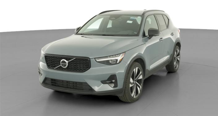 Thumbnail: 2023 Volvo XC40 - 1