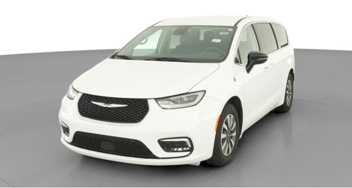 Thumbnail: 2024 Chrysler Pacifica - 1