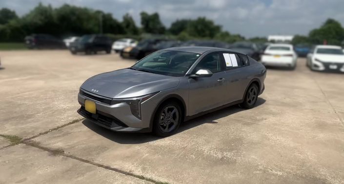 Thumbnail: 2025 Kia K4 - 1