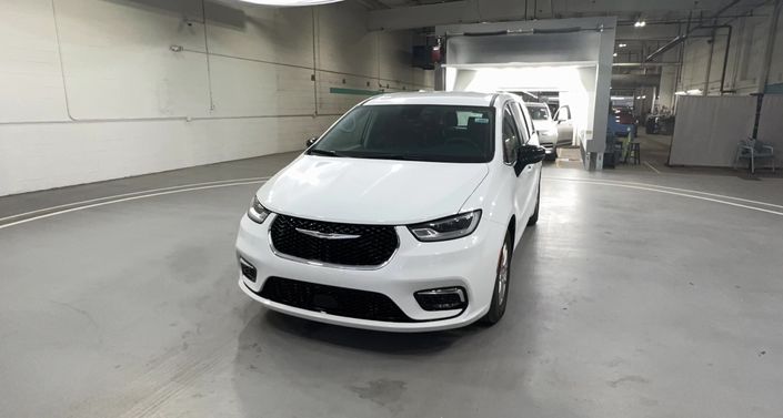 Thumbnail: 2024 Chrysler Pacifica - 1