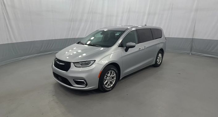 Thumbnail: 2023 Chrysler Pacifica - 1