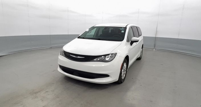 Thumbnail: 2022 Chrysler Voyager - 1